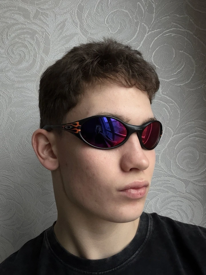 Gafas de sol Oakley Eye Jacket Flames Prizm de colección negras púrpuras Y2K Gorpcore raras Foto 2 de 4