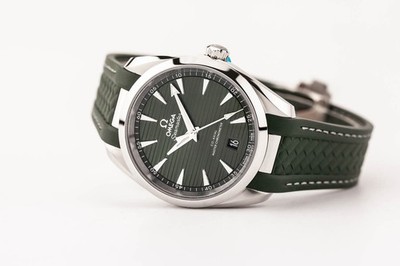 Omega Aqua Terra 8800 38mm Green Diver 220.12.38.20.10.001