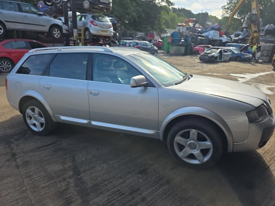 Cuadro de instrumentos Audi A6 Allroad Mk2 Tdi Quattro 2000-2005 Foto 2 de 4