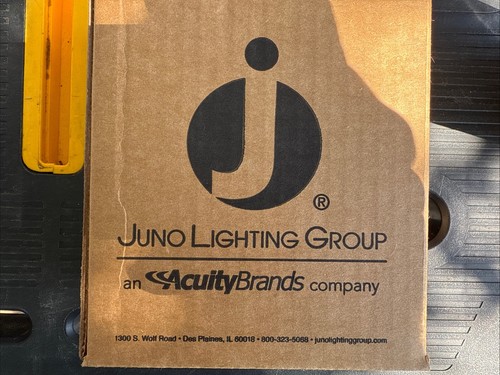 Juno TCLF11BL Trac-Master End Feed (BLACK) - Picture 3 of 11