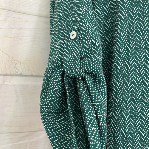 West Kei Blouse Womens Medium Green Print V Neck Roll Tab Sleeve High Low Hem - Picture 5 of 12