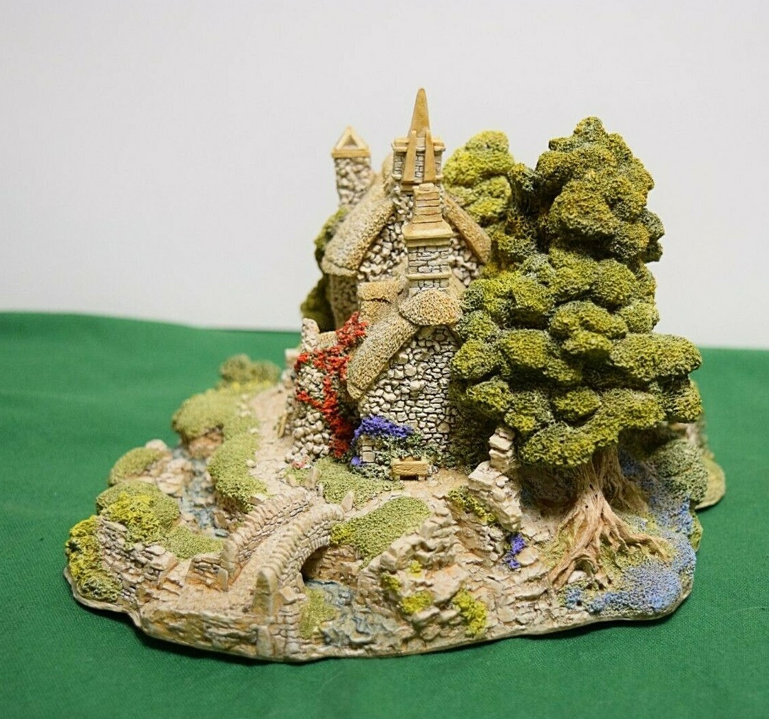 Lilliput Lane