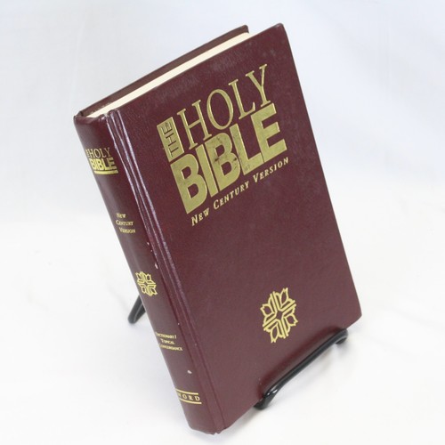 Holy Bible New Century Version Dictionary Concordance Hardcover 1991