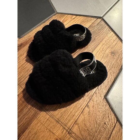 APL UGG Fluff Yeah Slide Ragazze 9 Nero Ciabatta Casa Scarpa Elastico Tacco Cinturino Pecora
