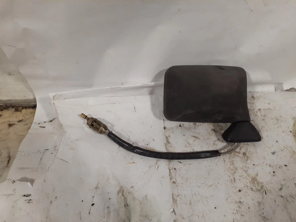 Espejo retrovisor derecho usado se adapta a: Volkswagen Jetta 1987 manual derecho grado A Foto 2 de 4