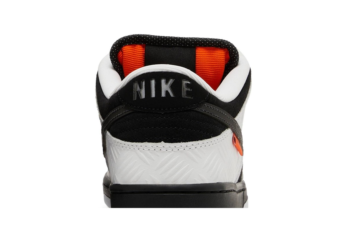 Nike TIGHTBOOTH x Dunk Low SB FD2629-100 | eBay Nike TIGHTBOOTH x Dunk Low SB FD2629-100 | eBay