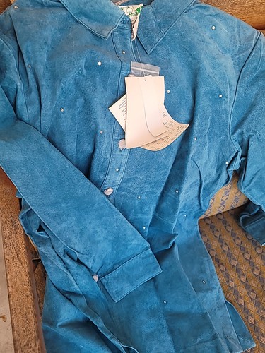 The Quacker Factory Women's Blue Suede Leather Button Shirt w/ Rhinestones New - Picture 7 of 12