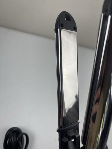 Babyliss Pro Titanium Flat Iron Hair Straightener Black: Model BT411T T50 - Picture 3 of 7