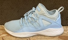 Men's 10.5-Nike Jordan Formula 23-Sneaker Trainer-881465 406-Ice Blue-UNC Heels