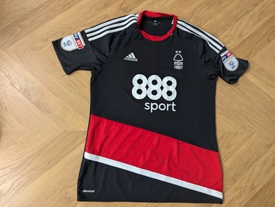 Nottingham Forest Daniel Pinillos Away Football Shirt Size 201617 VG Con Signd? - Image 1 of 4