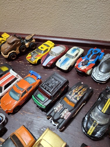 (100+) Genuine Trademarked Hotwheels Toy Cars Collection Mostly Vintage - Picture 7 of 24