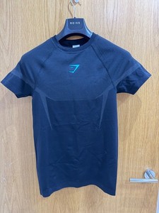 m ジムシャーク オニキス 半袖 ブルーロゴ v5 0 gymshark onyx shirt