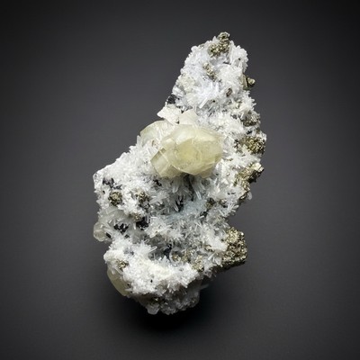 5.7  NEW FIND RARE Apatite + Chalcopyrite + Sphalerite + Calcite + Quartz   Peru
