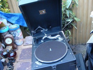 VINTAGE HMV / HIS MASTER'S VOICE GRAMOPHONE MODEL 102 No HAVE SOUND BOX