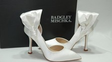Badgley Mischka Women's Alejandra Pump, Soft White, 5