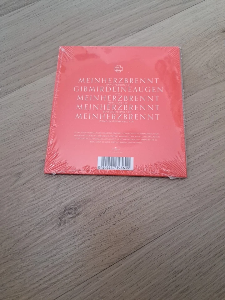 RAMMSTEIN - MEIN HERZ BRENNT - Limited Digipack Edition-Neu mit Original Sticker - Bild 2 von 2