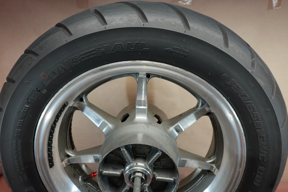 Roda traseira aro pneu SHINKO Yamaha VStar 1300 V Star XVS1300 2007-2015 180/65 B16 - Imagem 4 de 4