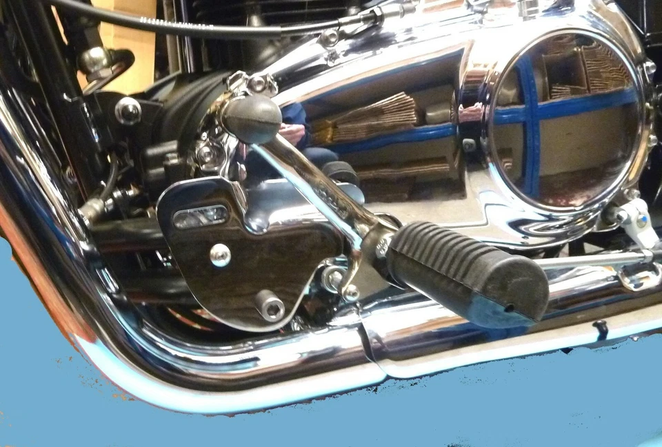 KIT REPOSAPIÉS TRIUMPH AMERICA SPEEDMASTER DE NORMAN HYDE 2011-2016 Foto 2 de 4