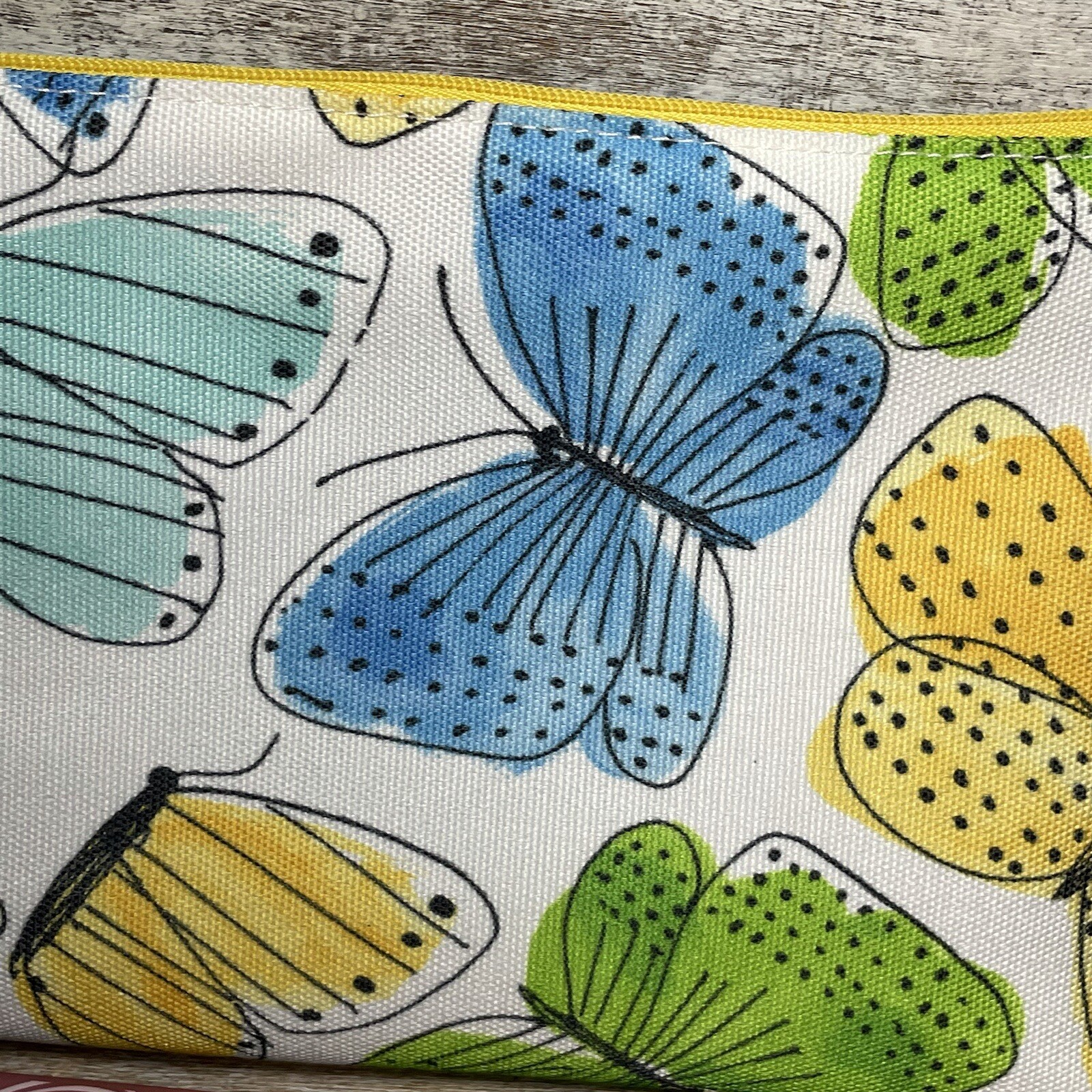 как выглядит Clinique Makeup Bag Assorted Color Butterflies Lady Bug Design Inside 10x6" New фото