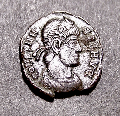 CONSTANS, Victories (NIKEs) Raise Wreaths, Imperial Roman Emperor Coin, 15-16mm