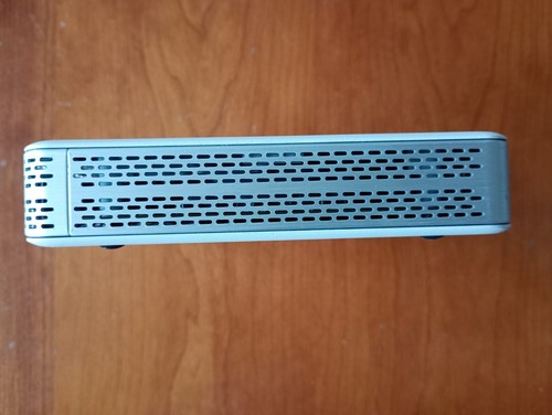 Ubiquiti Networks USG 1000Mbps UniFi Security Gateway - Photo 6/9