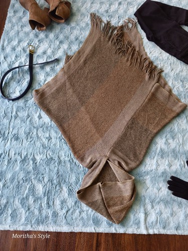 Hoodie Wrap Sweater Poncho with Fringe Tassels - Picture 3 of 7