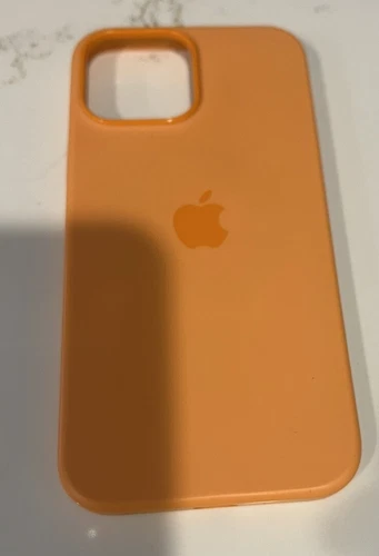 iPhone 13 Pro Max Silicone Case with MagSafe -Marigold