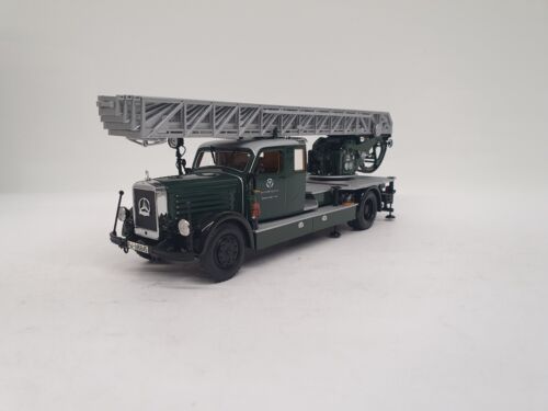 1/43 MERCEDES-BENZ LOD3750 DL26 FEUERSCHUTZPOLIZEI KOLN 1941 MINICHAMPS - Picture 1 of 7