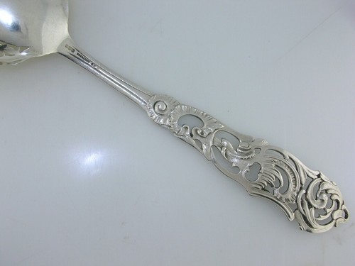 Rare Sterling REED & BARTON 10 1/8" Serving Spoon w/ Elaborate pierced work - Picture 8 of 10