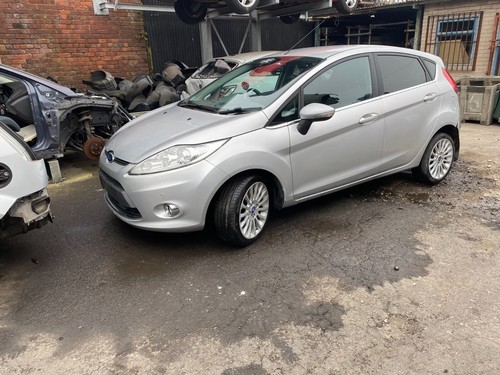 Ford Fiesta - 2008-2015 - heater control panel - breaking - 2 - Picture 2 of 2