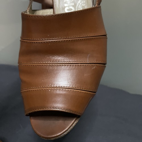 Salvatore Ferragamo Sandalias de Tacón de Gatito Cuero Marrón Punta abierta Zapatos 9 - Imagen 8 de 10