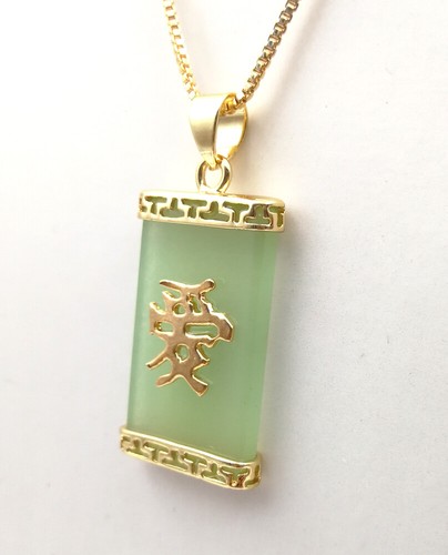 Collar Colgante Rectangular Multicolor Genuino Palabra de Amor de Jade 18 KGP - Imagen 6 de 37