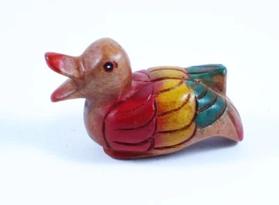 Canard sculpté en bois de Suar 9x6 - Photo 1/4