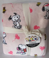 Berkshire Peanuts Pink Heart Balloon Snoopy Woodstock Queen Throw Blanket 90"x90