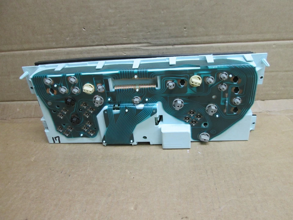 Cuadro de instrumentos velocímetro Cadillac Escalade 99 00 190 k millas 16244965 Foto 2 de 4