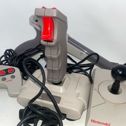 Lot Of 4 Nintendo NES Max Archer Zapper Advantage Controller Untested For Parts - Picture 3 of 9