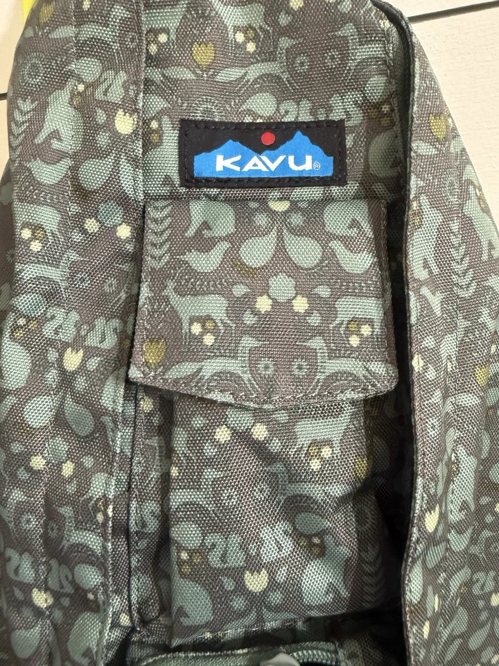 Bolso Bandolera Kavu Cuerda Eslinga Edición Especial Bosque Folclore Verde Animales Nuevo con Etiquetas Foto 3 de 4