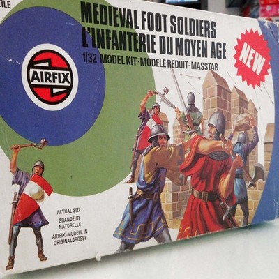 Airfix · Medieval Foot Soldiers · 1:32 : Bitte lesen
