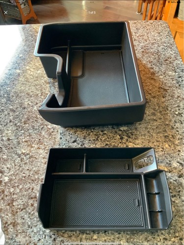 Toyota Sienna Van Console Bottom Organizer And Console Organizer. 2021-2025 EUC