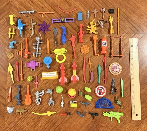 Vintage Action Figure Accessories Parts Weapons Gun Lot 80s TMNT & Mixed Lot A