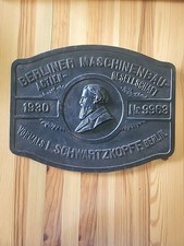 Fabrikschild , aus Gusseisenen. Berliner Maschinenbau Actien Gesellschaft 1930