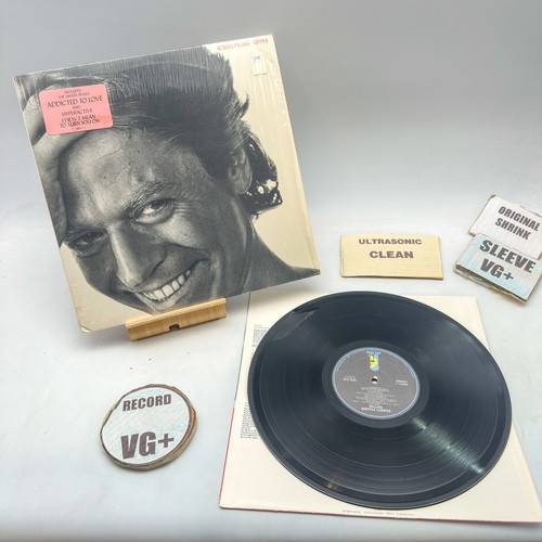 Robert Palmer- Riptide VG+/VG+ Ultrasonic Clean 1985 SP - Specialty