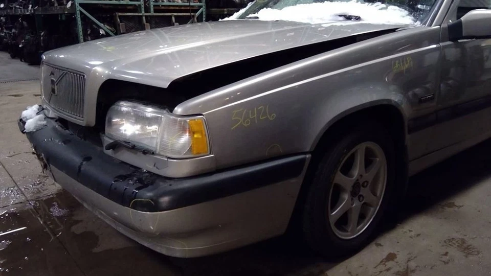 Radiator Excluding Turbo 4 Valve Fits 93-97 VOLVO 850 4073113 - Image 4 of 4