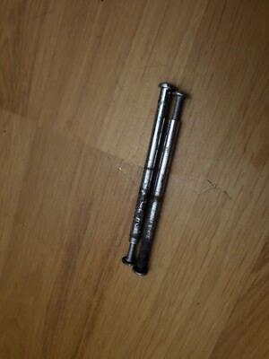 Silver Cross Pioneer Wayfarer Rear Wheel Axle Axles X2 Pair