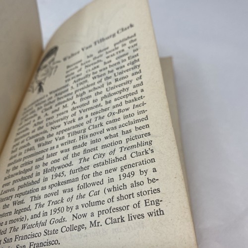 The Ox-Bow Incident - Walter Van Tilburg Clark (1960, Paperback) - Imagen 6 de 7