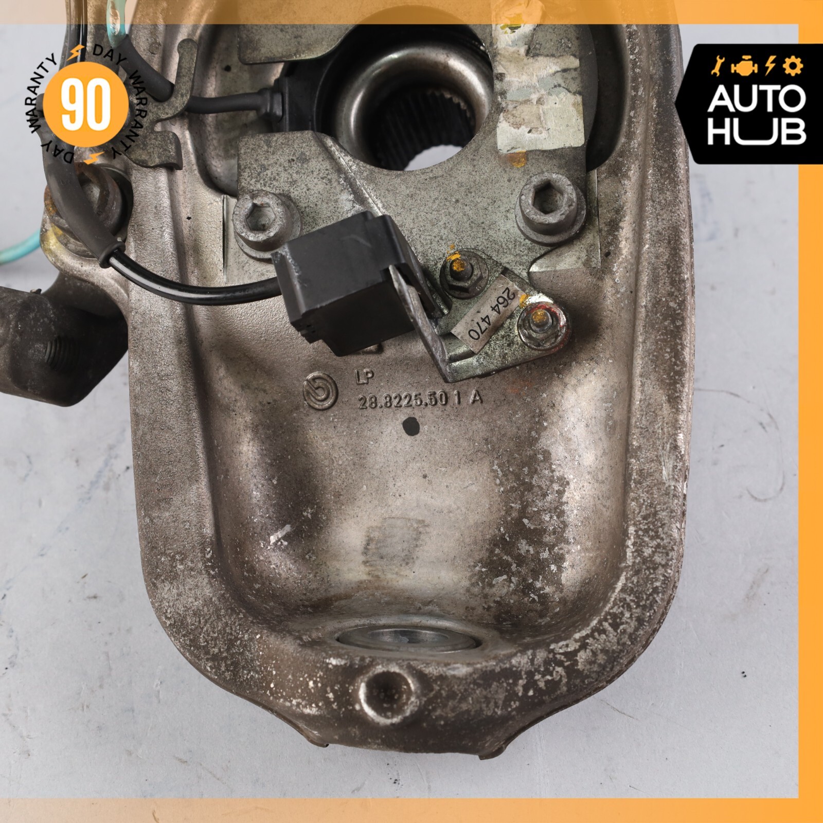 11-19 Maserati GranTurismo S M145 Front Left Side Spindle Knuckle Hub OEM 33k