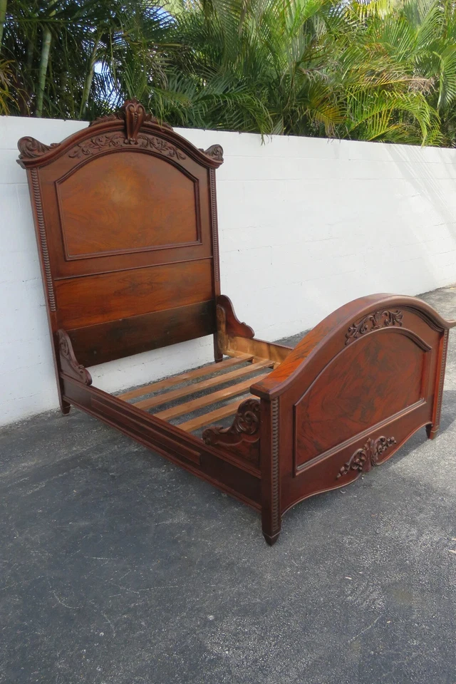 Victoriano de finales de 1800 tallado extra alto nogal macizo tamaño completo 2988 Foto 3 de 4