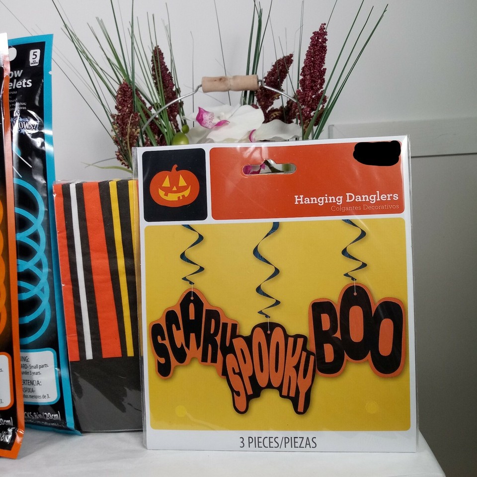 Halloween Bundle NEW Treat BagsGlow BraceletsNapkinsDecor Halloween