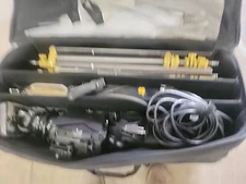 Lowel Uni To Professional Studio Lighting Light Kit, Stand, And More. Soft Case