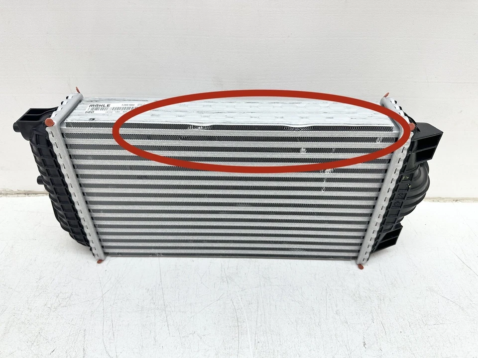 Conjunto intercooler izquierdo Acura NSX 2017 16-21 1972058GA01 OEM Foto 2 de 4